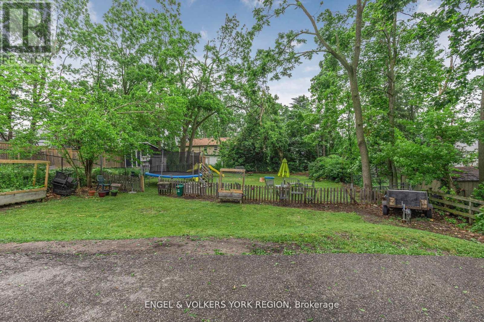 23 Lount Street, Barrie, Ontario  L4M 3E3 - Photo 27 - S12483062