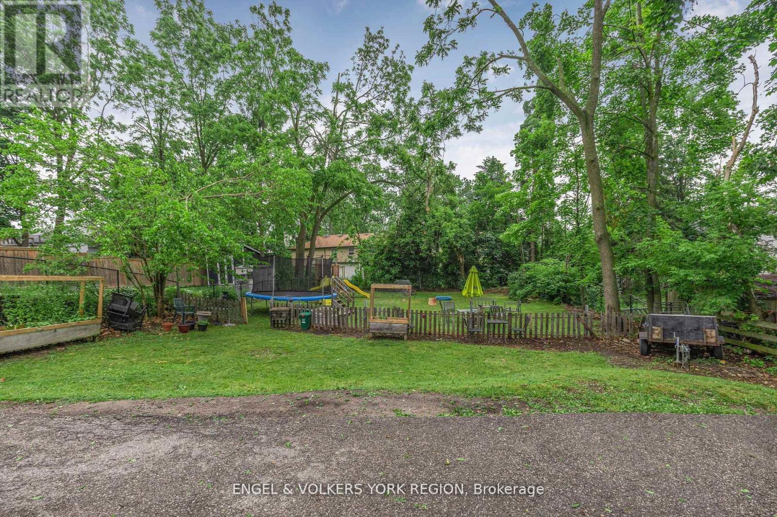 23 Lount Street, Barrie, Ontario  L4M 3E3 - Photo 29 - S12483062