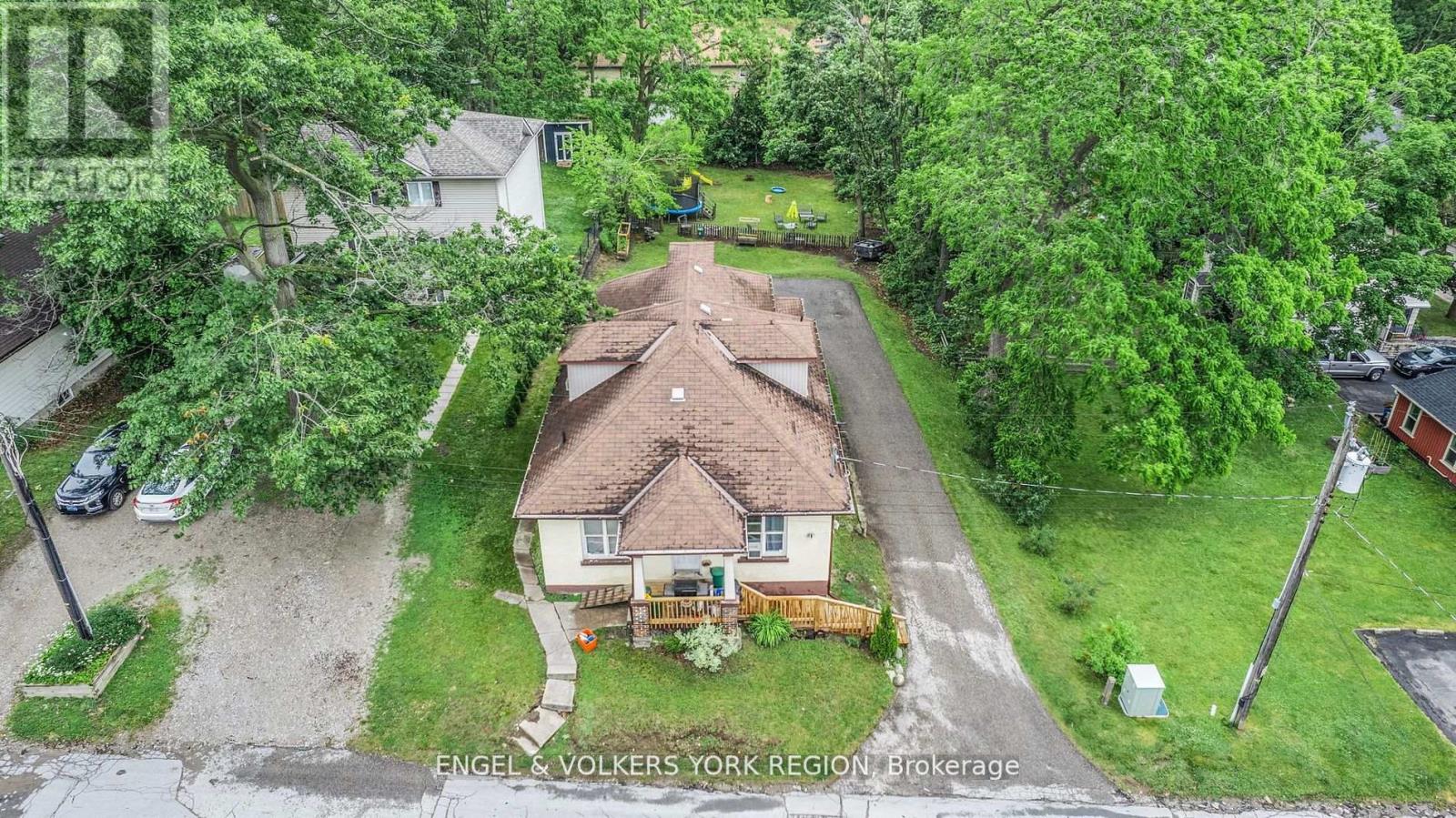 23 Lount Street, Barrie, Ontario  L4M 3E3 - Photo 34 - S12483062