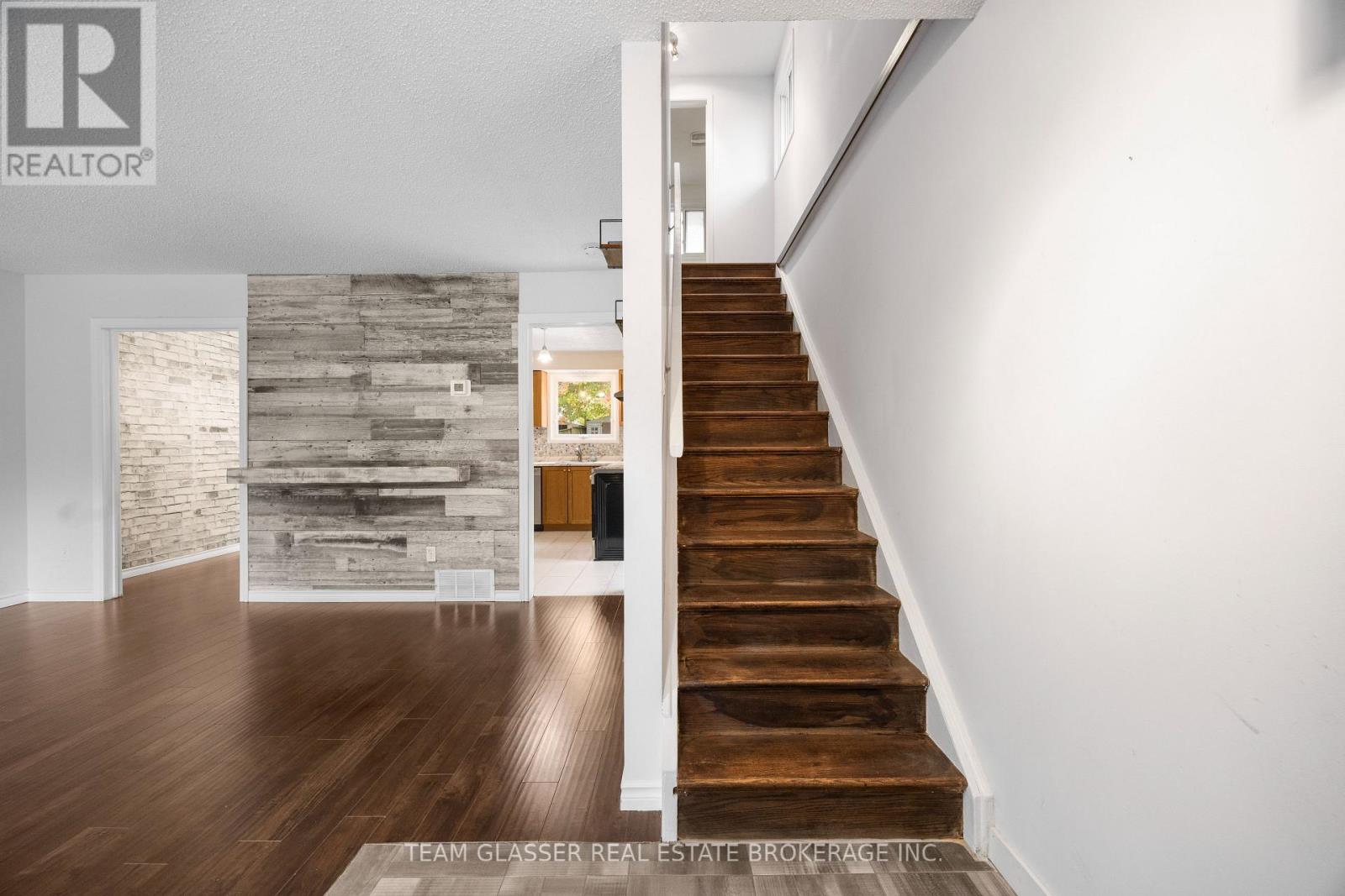 1335 Limberlost Road, London North, Ontario  N6G 2W4 - Photo 2 - X12483131