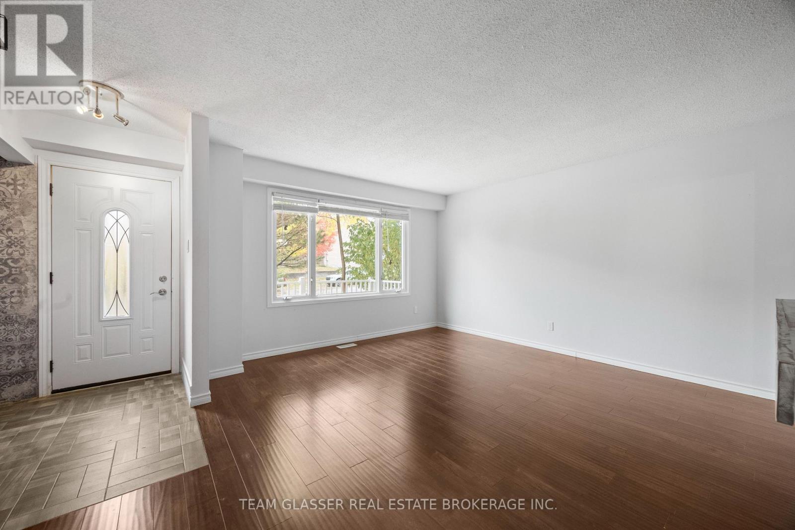 1335 Limberlost Road, London North, Ontario  N6G 2W4 - Photo 3 - X12483131