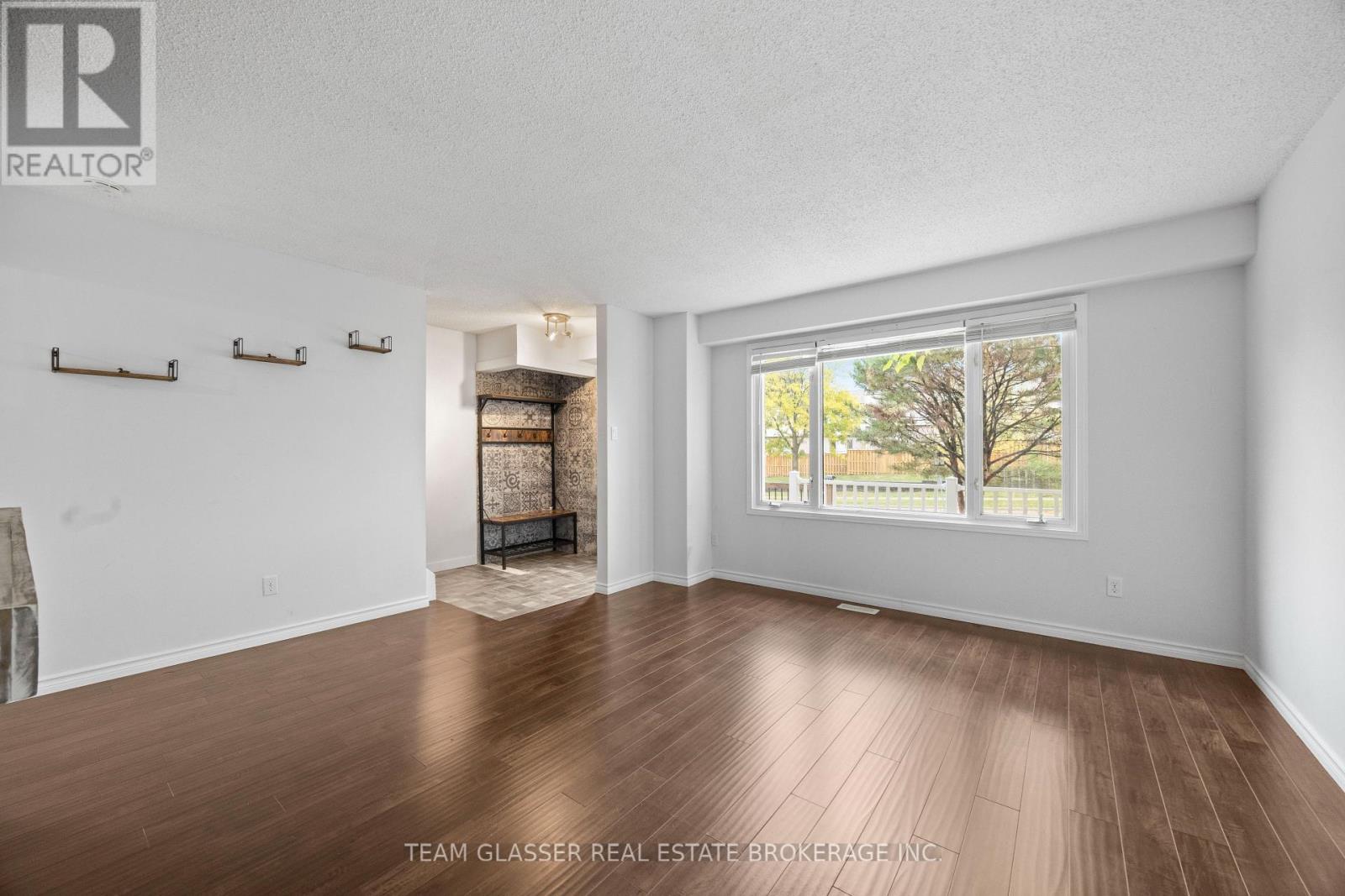 1335 Limberlost Road, London North, Ontario  N6G 2W4 - Photo 5 - X12483131