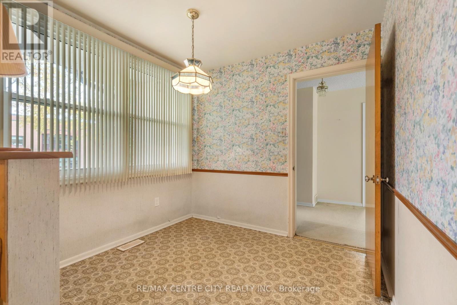 3 Gliddon Avenue, St. Thomas, Ontario  N5R 1G3 - Photo 11 - X12483138