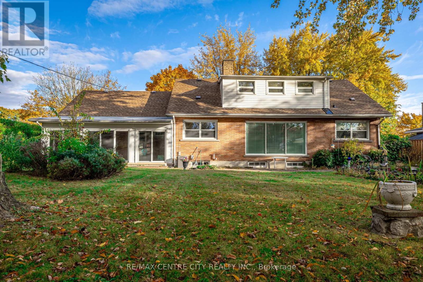 3 Gliddon Avenue, St. Thomas, Ontario  N5R 1G3 - Photo 23 - X12483138