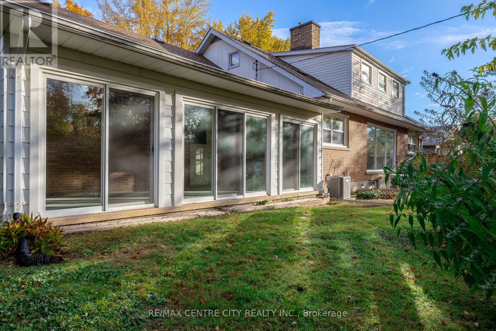 3 Gliddon Avenue, St. Thomas, Ontario  N5R 1G3 - Photo 24 - X12483138