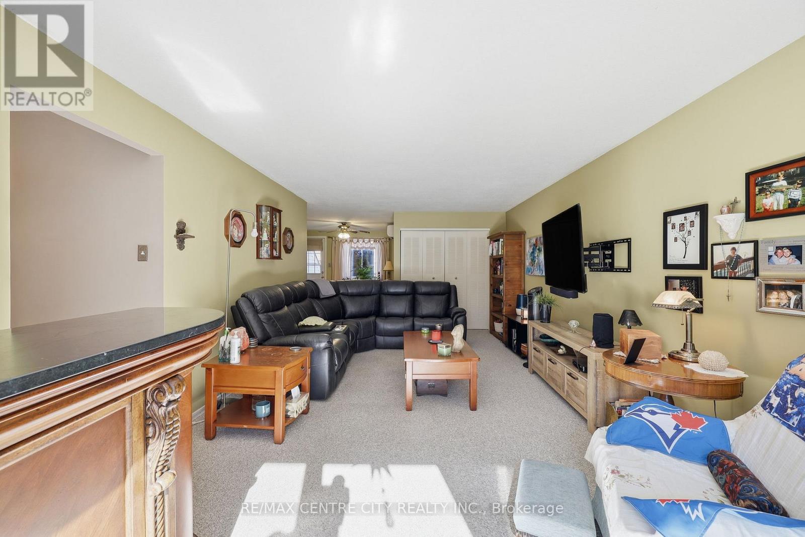 31 - 337 Kingswood Drive, Kitchener, Ontario  N2E 1X5 - Photo 10 - X12483225