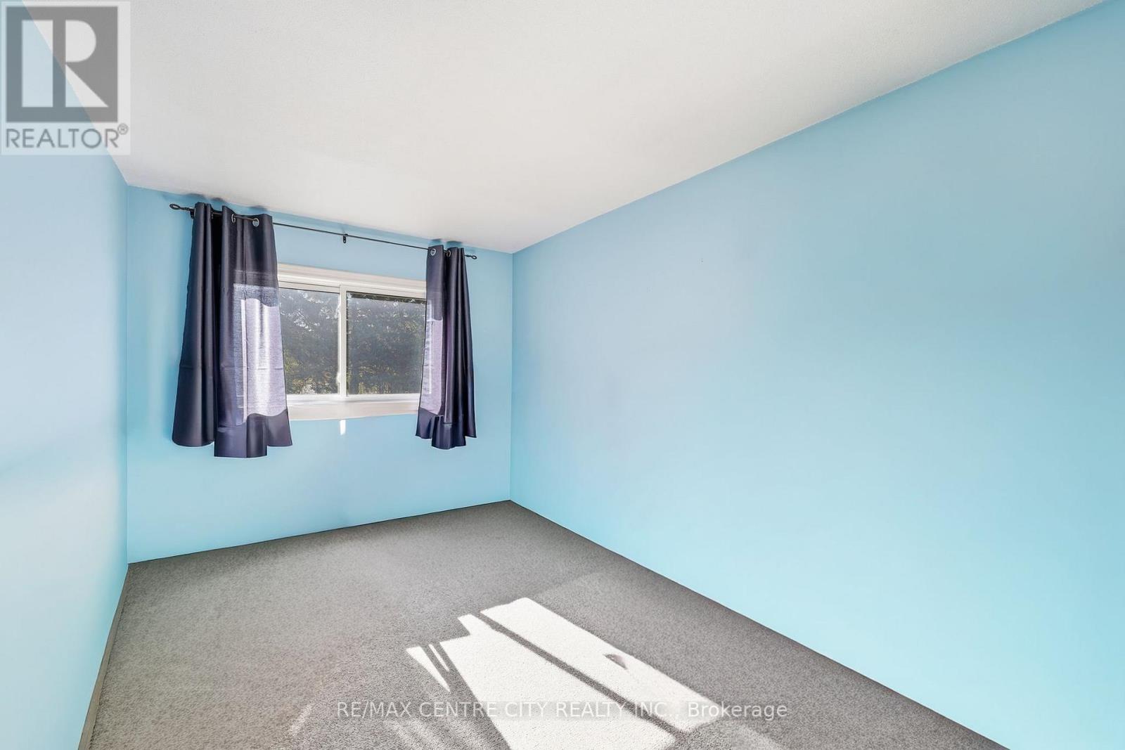 31 - 337 Kingswood Drive, Kitchener, Ontario  N2E 1X5 - Photo 19 - X12483225