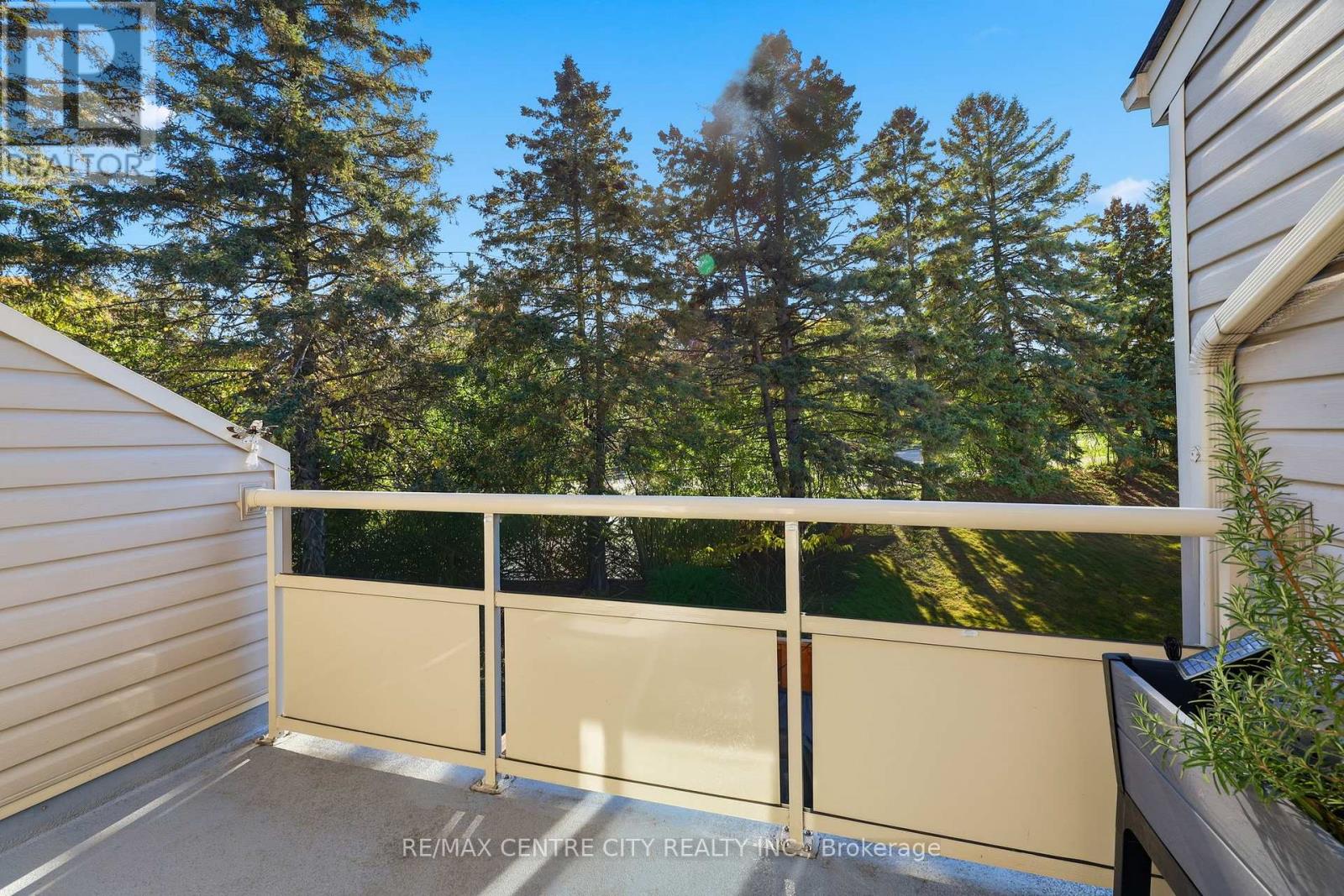 31 - 337 Kingswood Drive, Kitchener, Ontario  N2E 1X5 - Photo 27 - X12483225