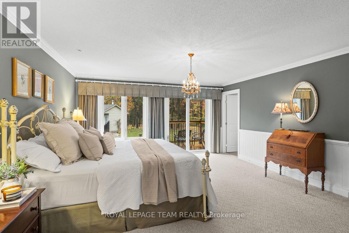 6437 Waddion Drive, Ottawa, Ontario  K4P 1E7 - Photo 18 - X12483163