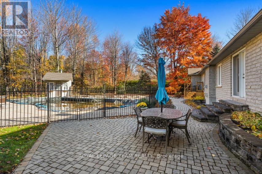 6437 Waddion Drive, Ottawa, Ontario  K4P 1E7 - Photo 36 - X12483163