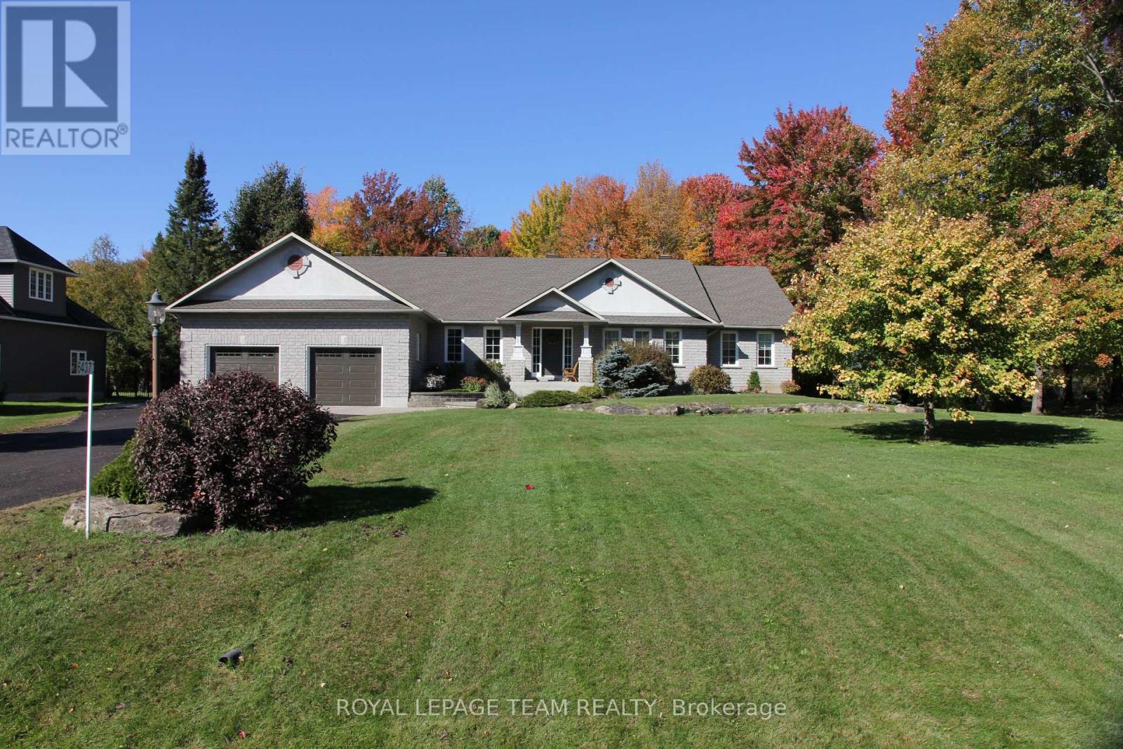 6437 Waddion Drive, Ottawa, Ontario  K4P 1E7 - Photo 40 - X12483163