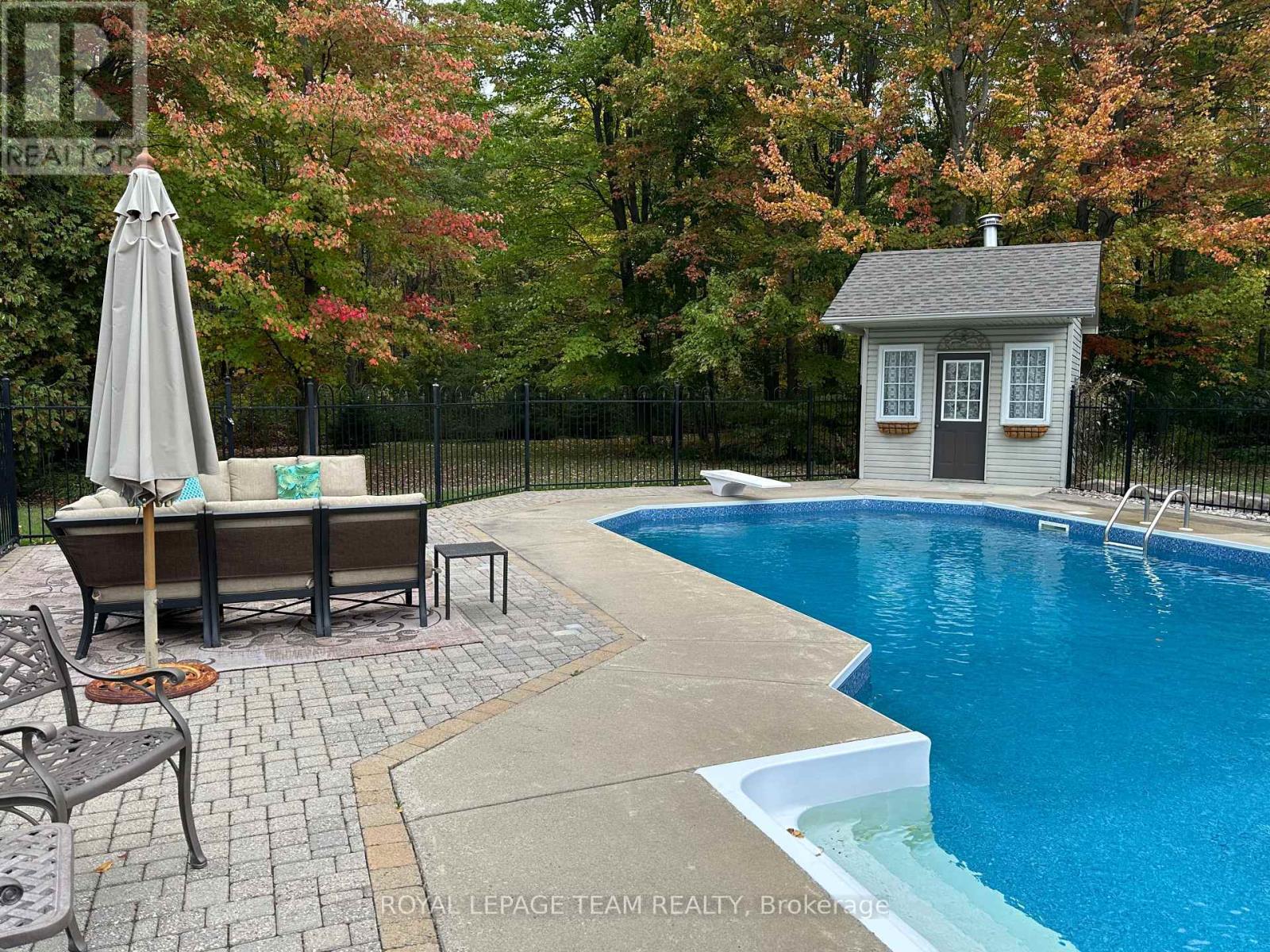 6437 Waddion Drive, Ottawa, Ontario  K4P 1E7 - Photo 43 - X12483163