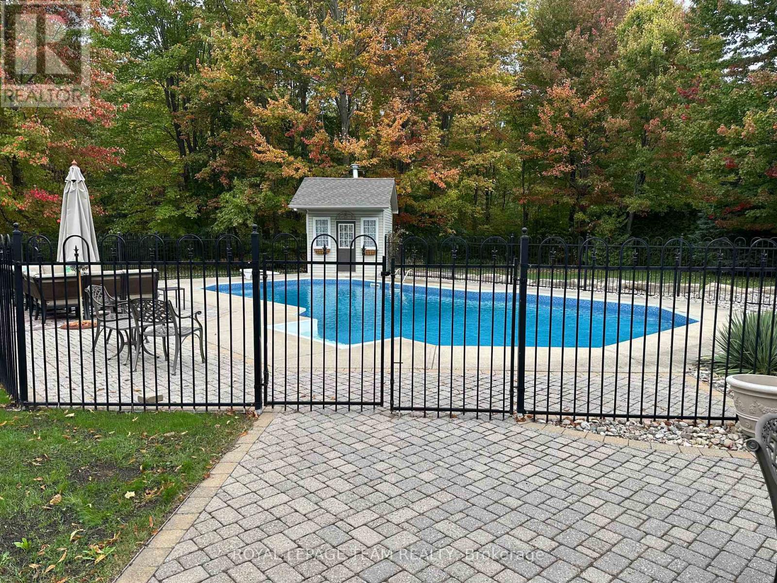 6437 Waddion Drive, Ottawa, Ontario  K4P 1E7 - Photo 45 - X12483163