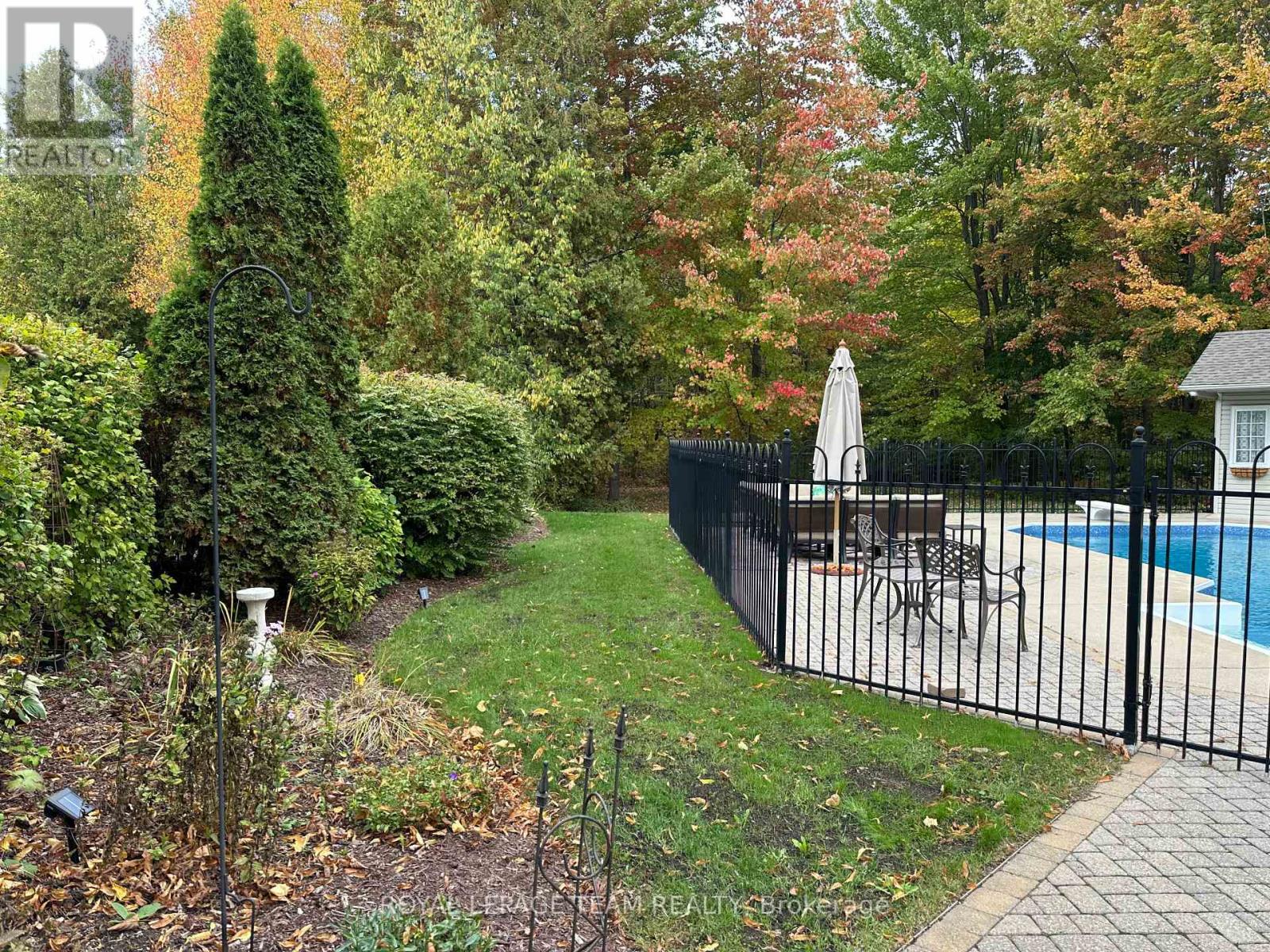 6437 Waddion Drive, Ottawa, Ontario  K4P 1E7 - Photo 49 - X12483163