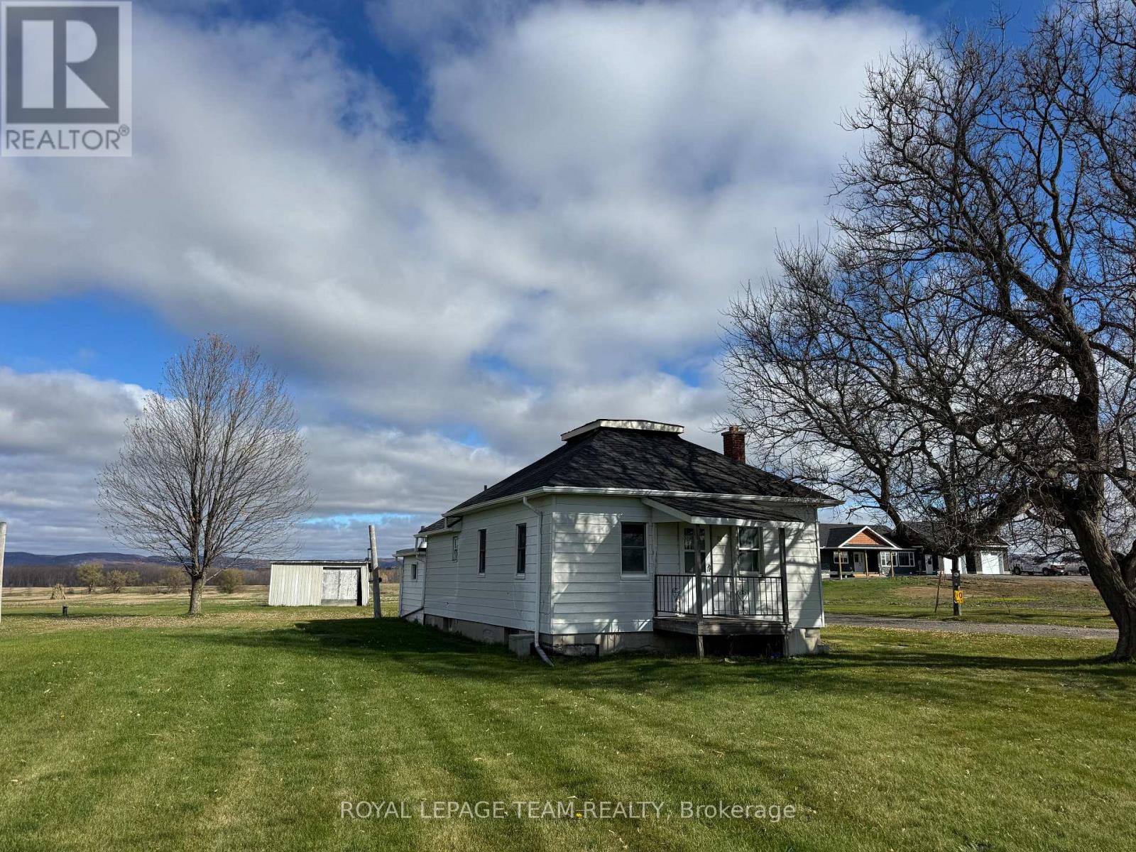 3512 DUNROBIN ROAD, Ottawa, Ontario