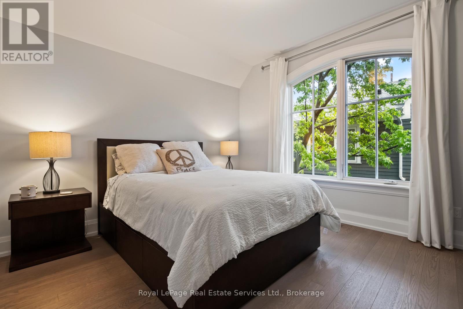 231 Cherryhill Road, Oakville, Ontario  L6L 3E3 - Photo 26 - W12483188