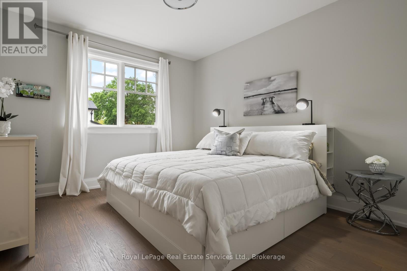 231 Cherryhill Road, Oakville, Ontario  L6L 3E3 - Photo 28 - W12483188