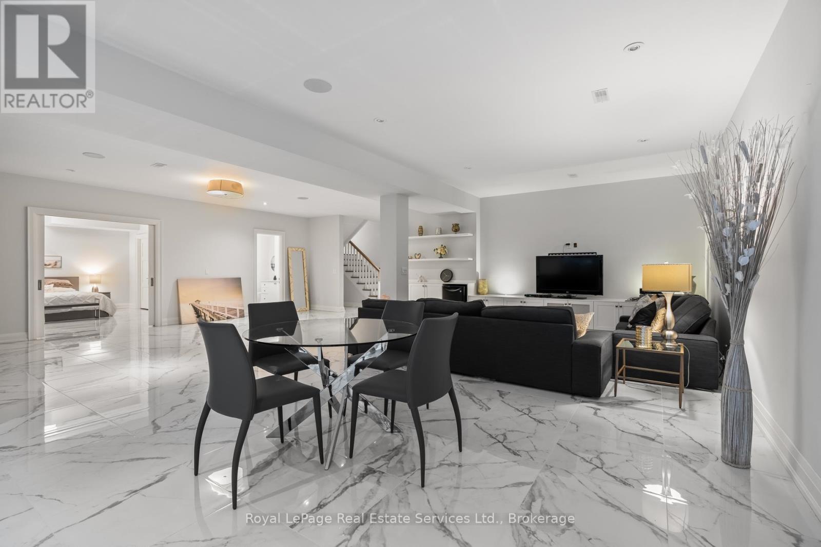 231 Cherryhill Road, Oakville, Ontario  L6L 3E3 - Photo 34 - W12483188