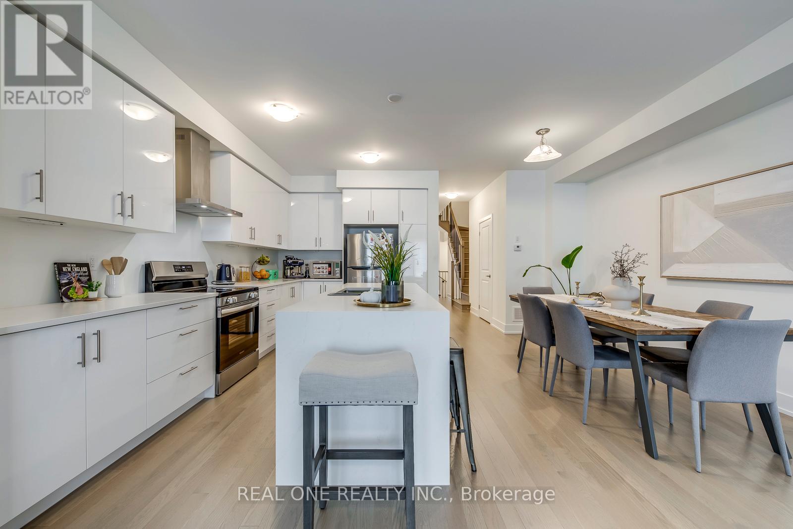 3054 Harvard Gardens, Oakville, Ontario  L6H 8B8 - Photo 12 - W12483045