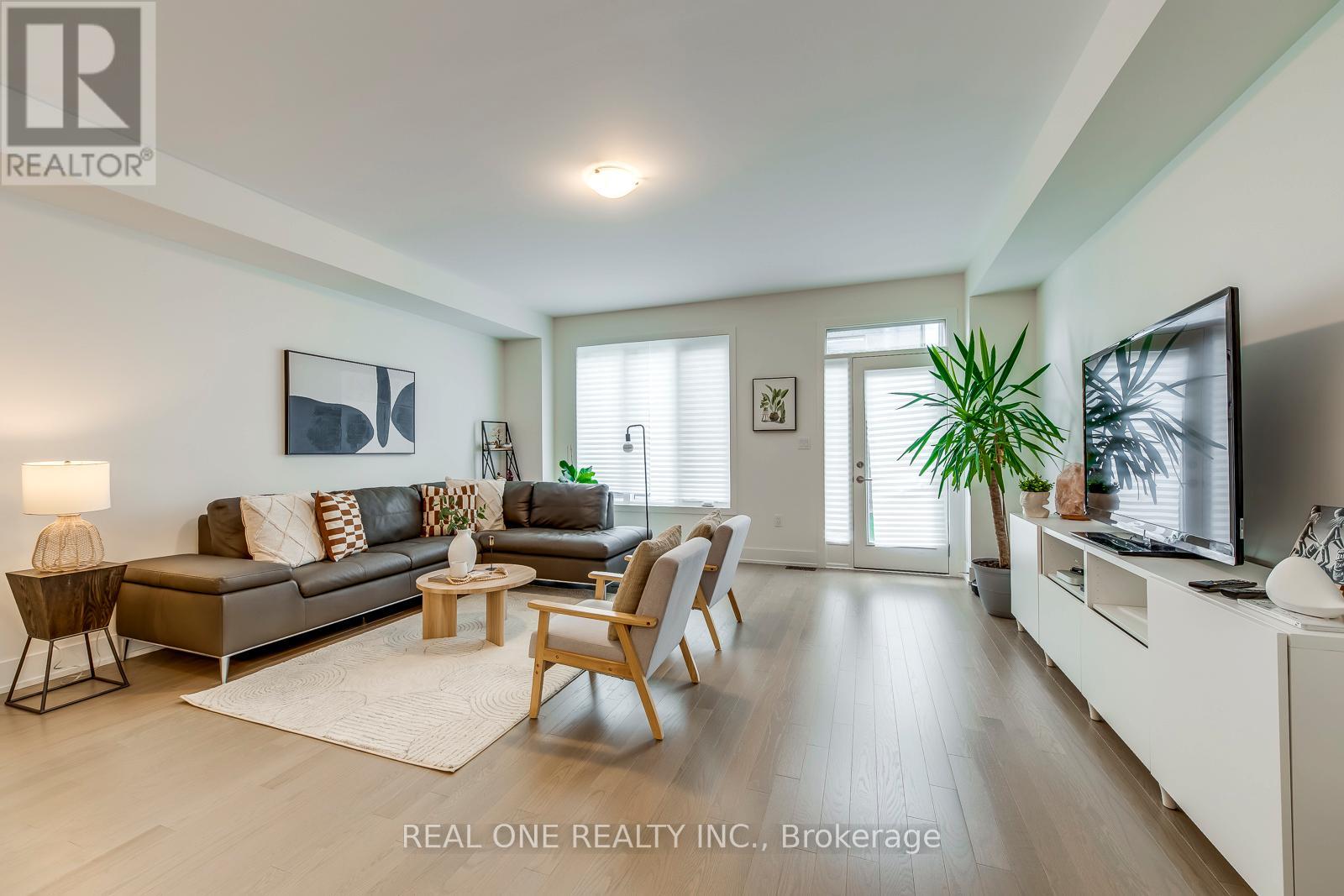 3054 Harvard Gardens, Oakville, Ontario  L6H 8B8 - Photo 16 - W12483045
