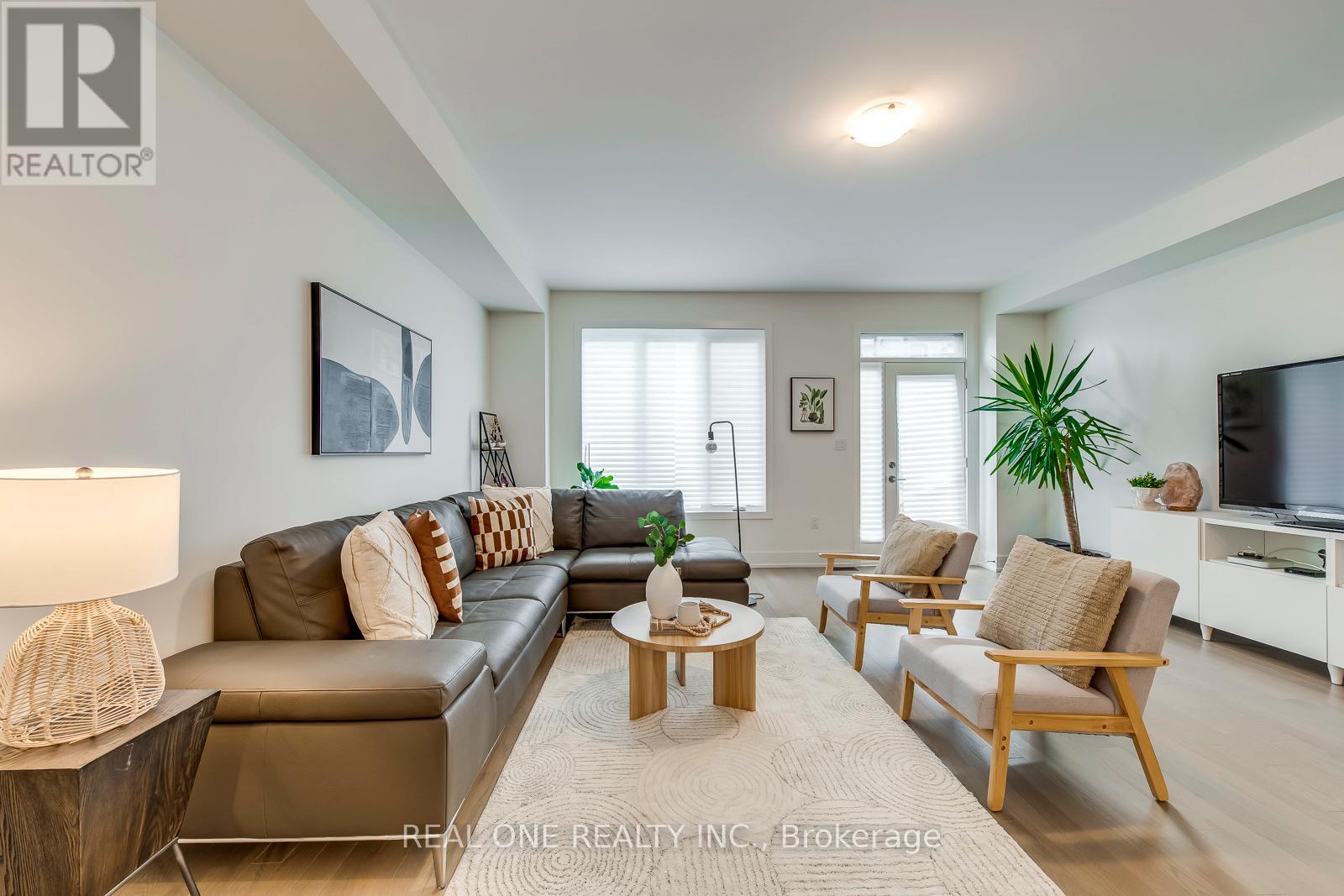 3054 Harvard Gardens, Oakville, Ontario  L6H 8B8 - Photo 18 - W12483045