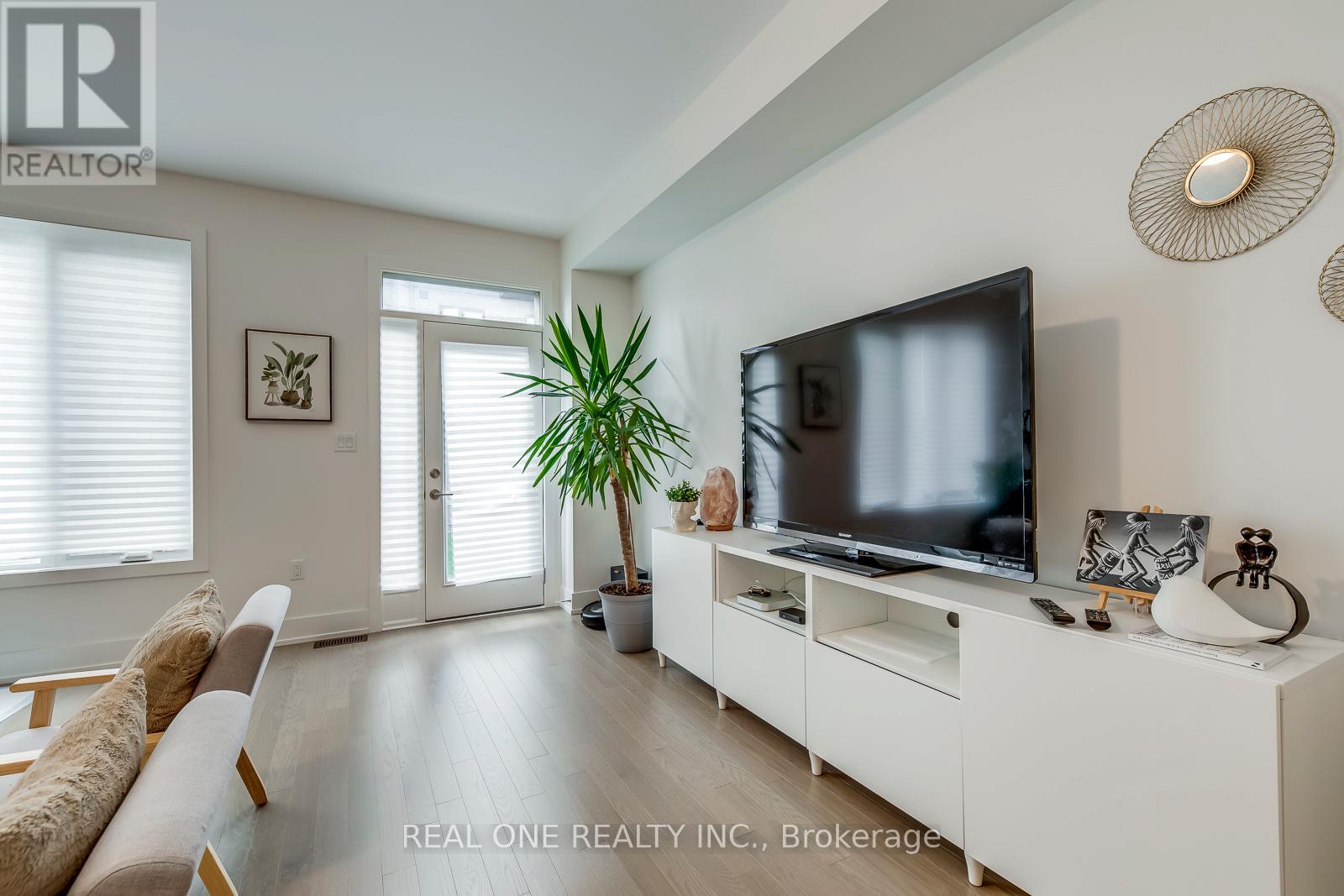 3054 Harvard Gardens, Oakville, Ontario  L6H 8B8 - Photo 23 - W12483045
