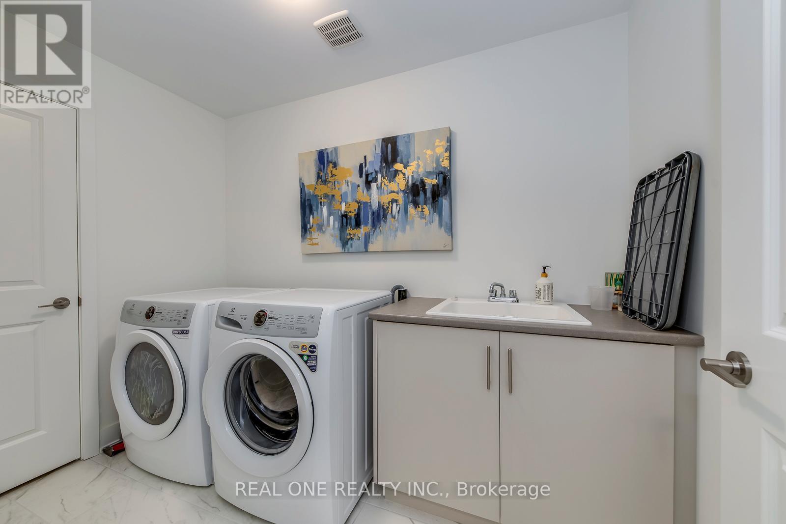 3054 Harvard Gardens, Oakville, Ontario  L6H 8B8 - Photo 46 - W12483045