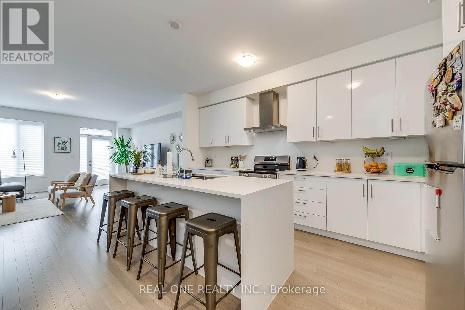 3054 Harvard Gardens, Oakville, Ontario  L6H 8B8 - Photo 9 - W12483045
