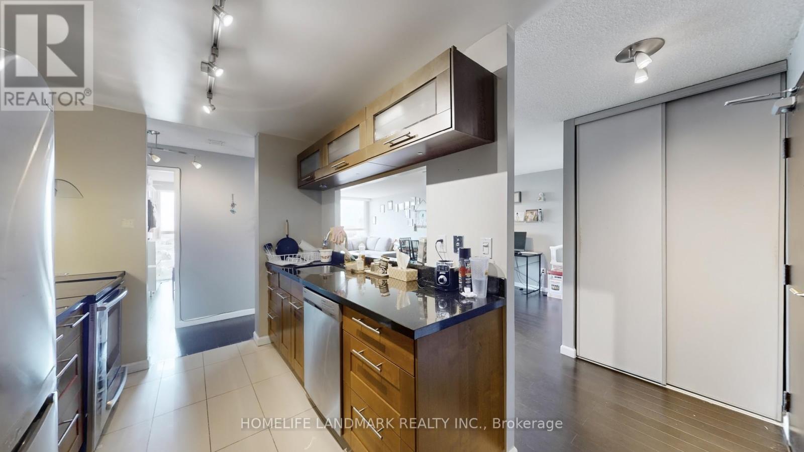 1711 - 4185 Shipp Drive, Mississauga, Ontario  L4Z 2Y8 - Photo 7 - W12483060