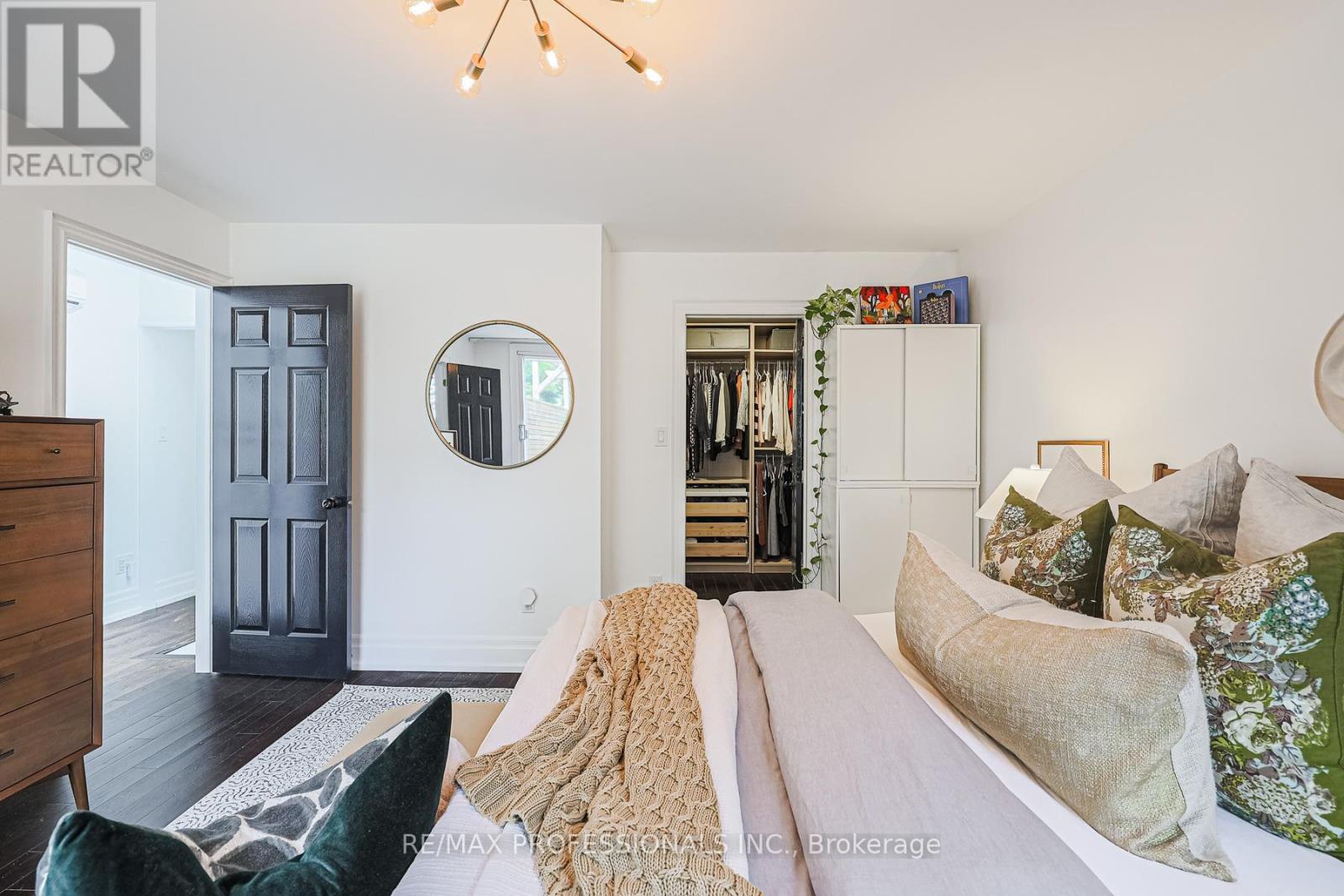 18 Constance Street, Toronto, Ontario  M6R 1S4 - Photo 28 - W12483092