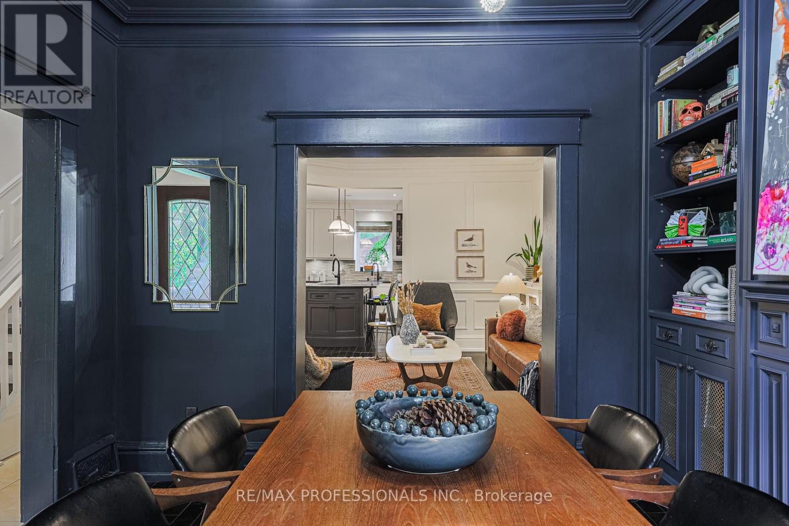 18 Constance Street, Toronto, Ontario  M6R 1S4 - Photo 3 - W12483092
