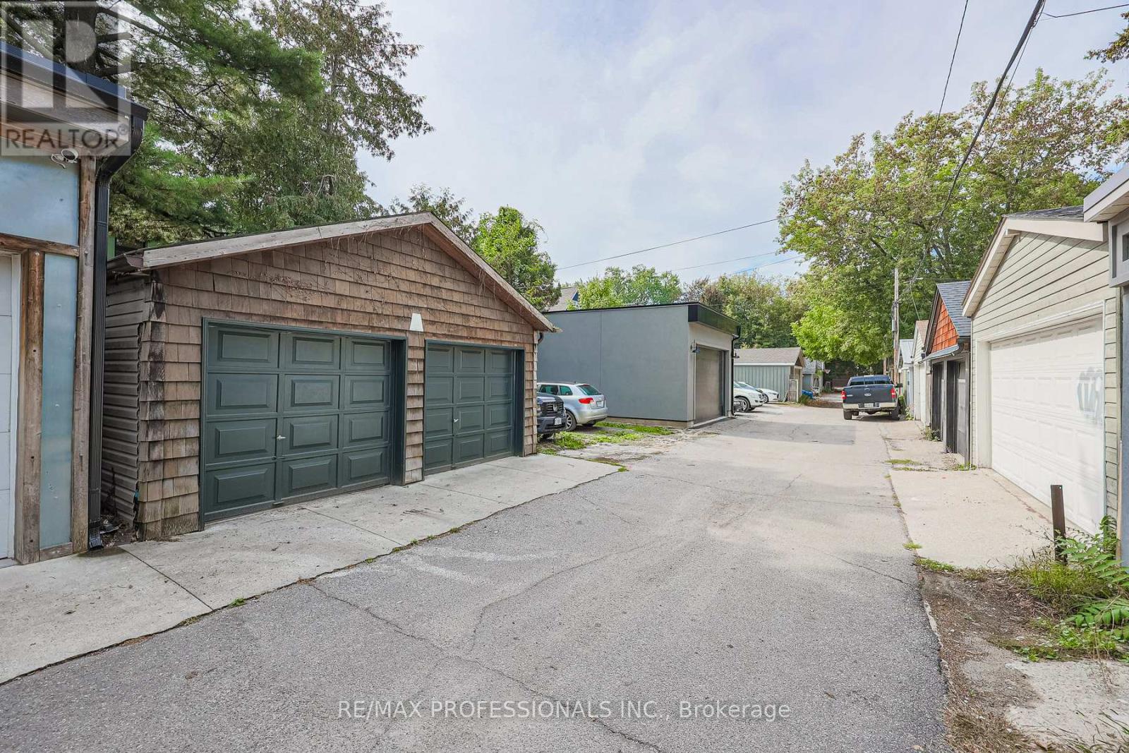 18 Constance Street, Toronto, Ontario  M6R 1S4 - Photo 45 - W12483092