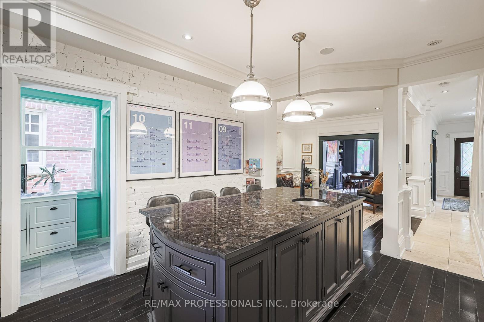 18 Constance Street, Toronto, Ontario  M6R 1S4 - Photo 8 - W12483092