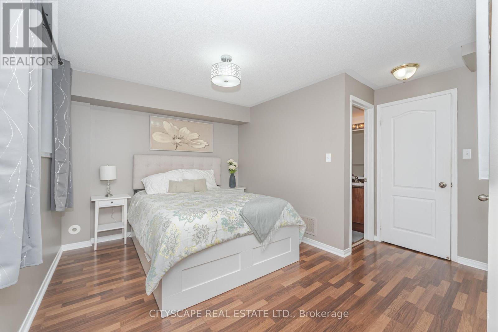 14 - 5050 Intrepid Drive, Mississauga, Ontario  L5M 0E5 - Photo 18 - W12483109