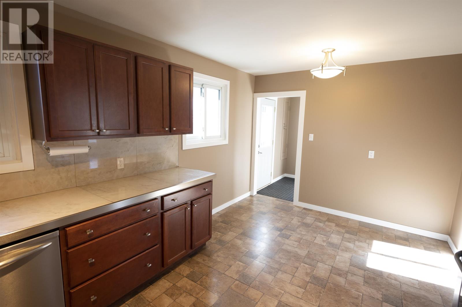 85 Milne Street, Thunder Bay, Ontario  P7A 6S9 - Photo 10 - TB253317