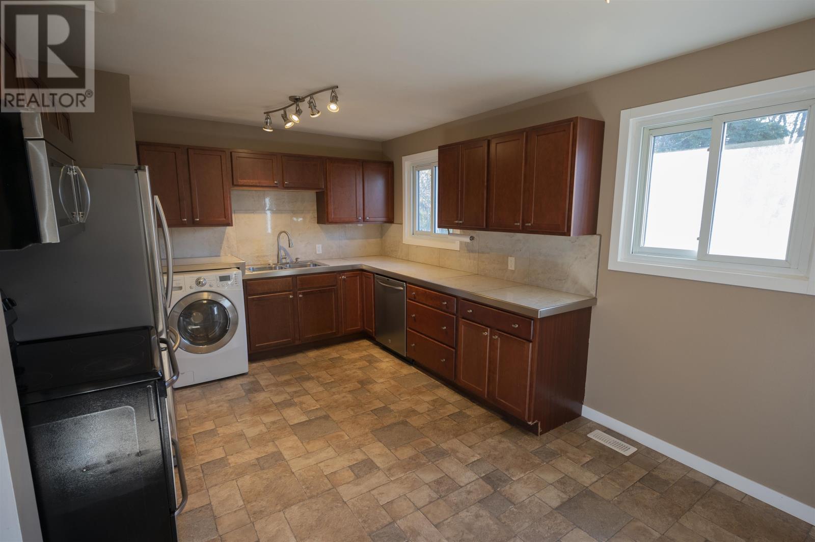 85 Milne Street, Thunder Bay, Ontario  P7A 6S9 - Photo 7 - TB253317