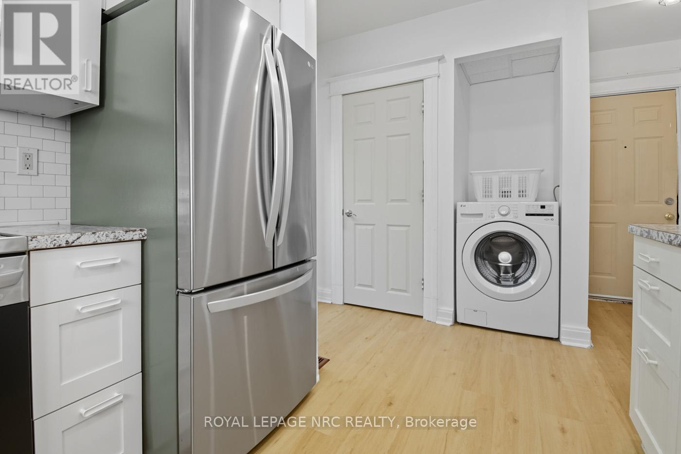 105 Lake Street, St. Catharines (Downtown), Ontario  L2R 5X7 - Photo 15 - X12483117