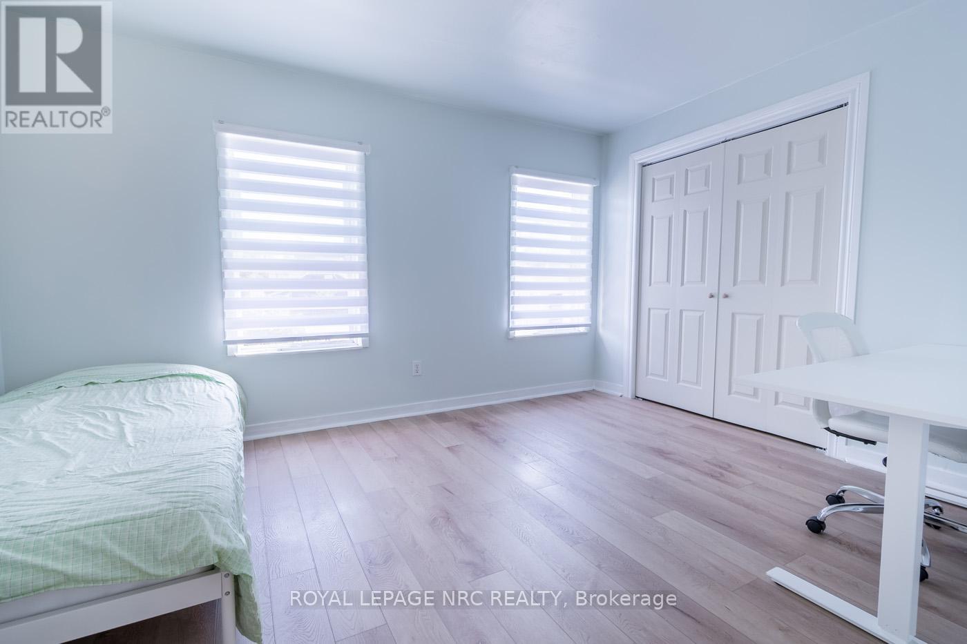 105 Lake Street, St. Catharines (Downtown), Ontario  L2R 5X7 - Photo 20 - X12483117