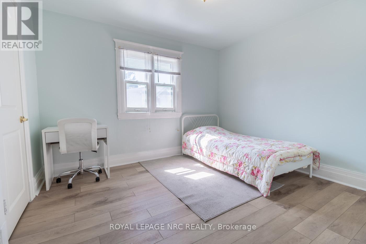 105 Lake Street, St. Catharines (Downtown), Ontario  L2R 5X7 - Photo 22 - X12483117