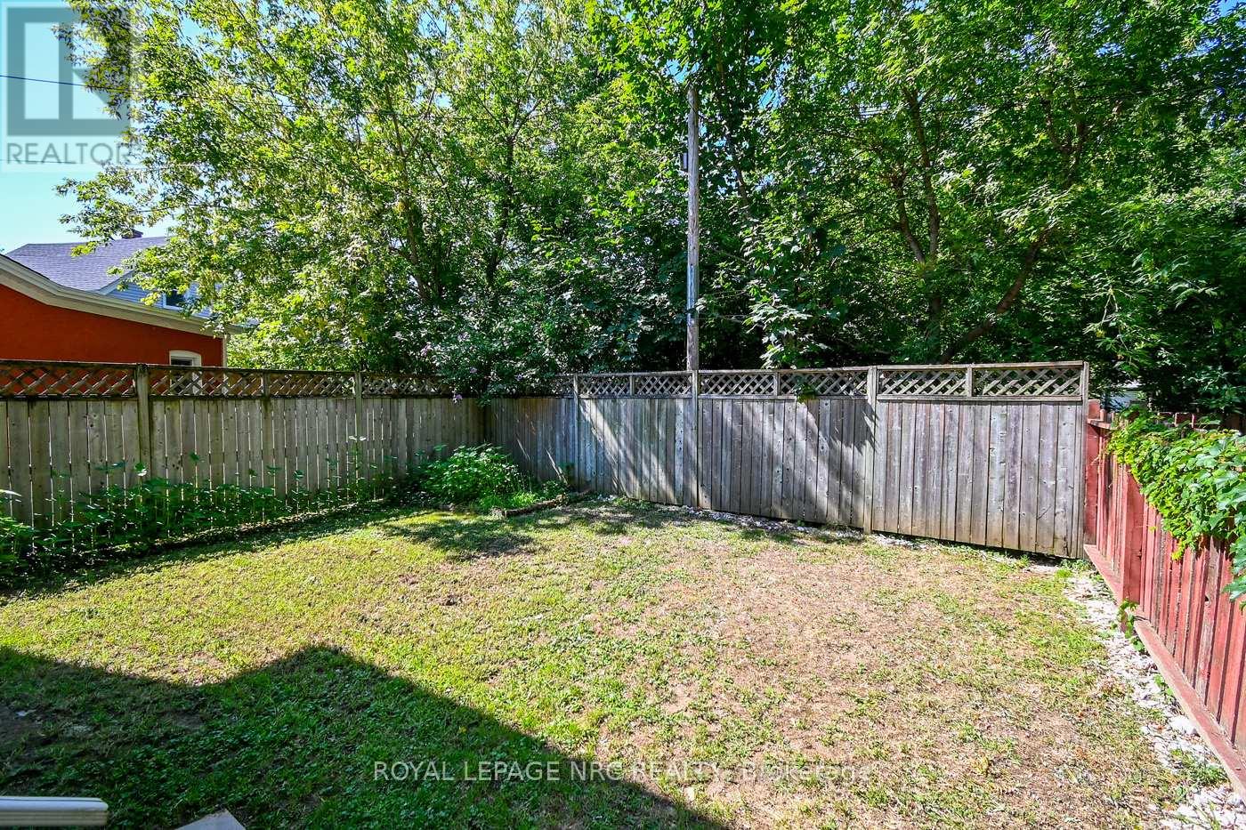 105 Lake Street, St. Catharines (Downtown), Ontario  L2R 5X7 - Photo 24 - X12483117