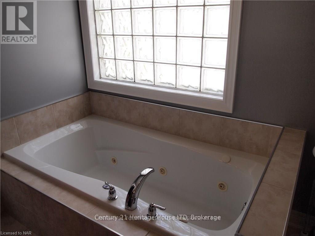 414 Jordyn Drive, Fort Erie, Ontario  L2A 6T6 - Photo 27 - X12483175