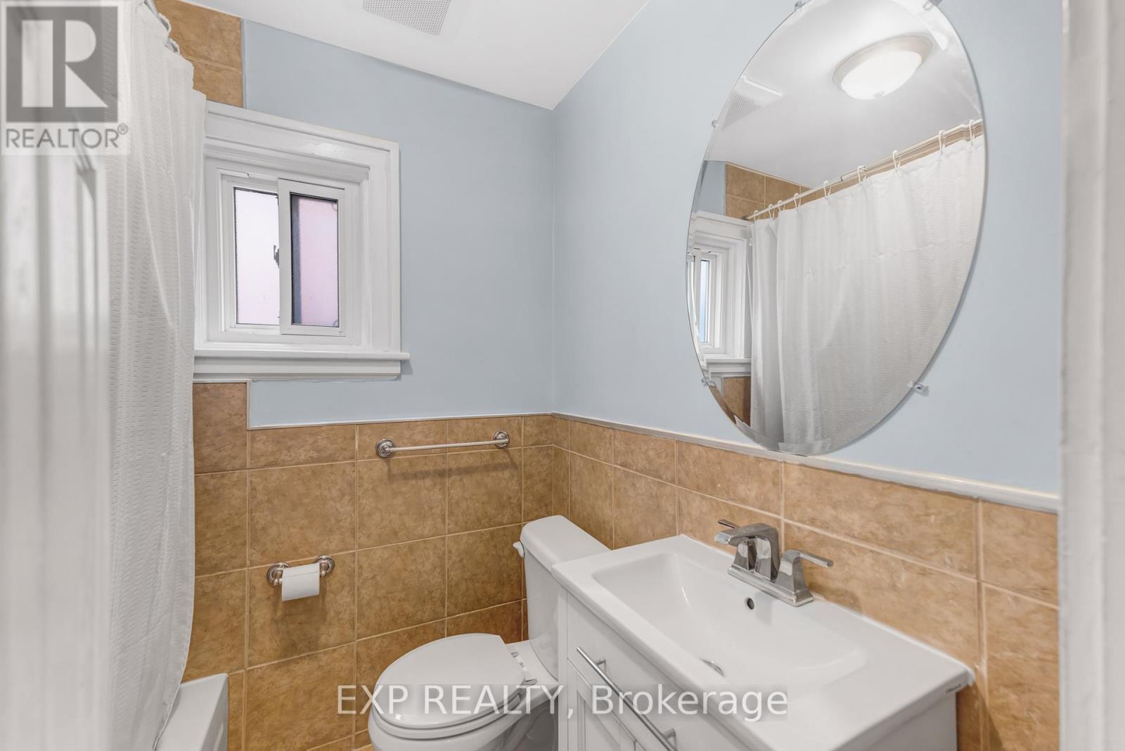 118 Mountville Avenue, Hamilton, Ontario  L9A 1E4 - Photo 14 - X12483055