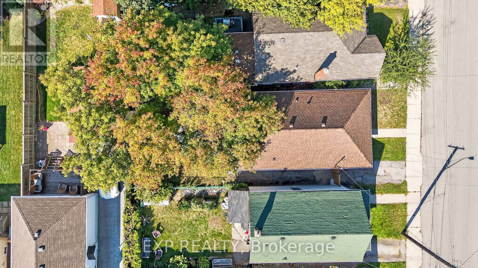 118 Mountville Avenue, Hamilton, Ontario  L9A 1E4 - Photo 26 - X12483055