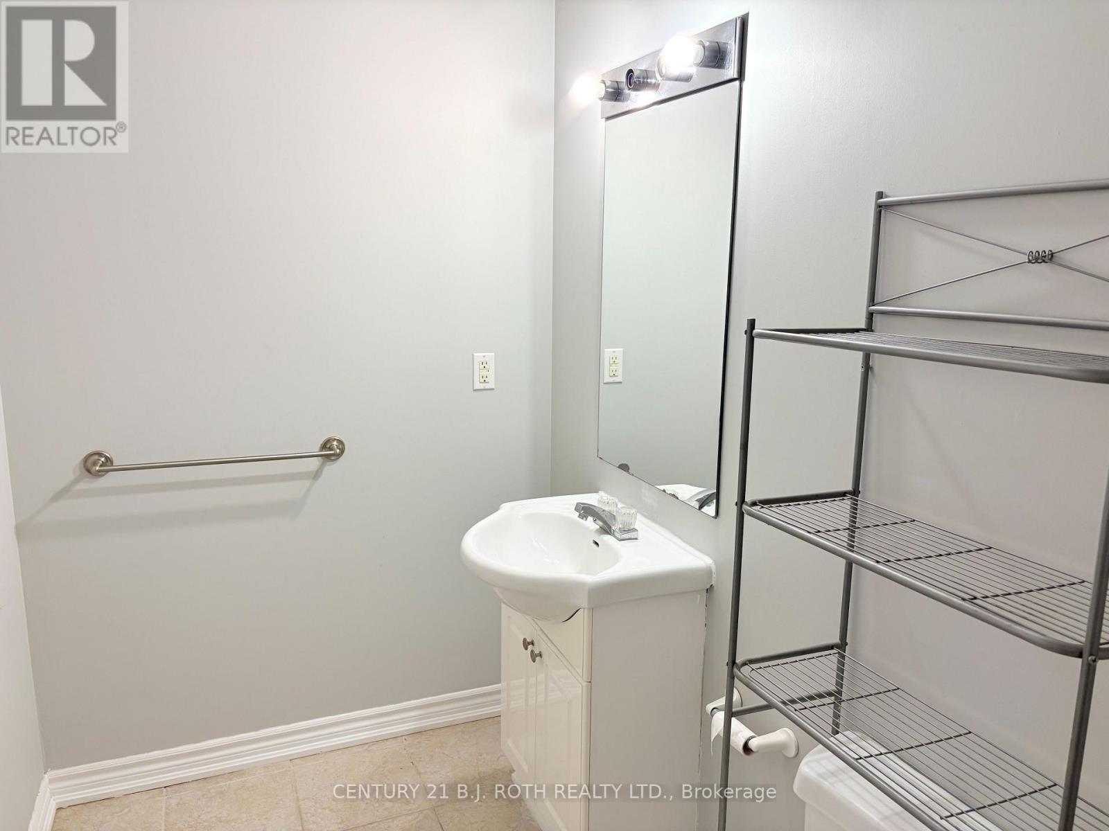 104 - 19 Dunlop Street W, Barrie, Ontario  L4N 1A1 - Photo 12 - S12480032