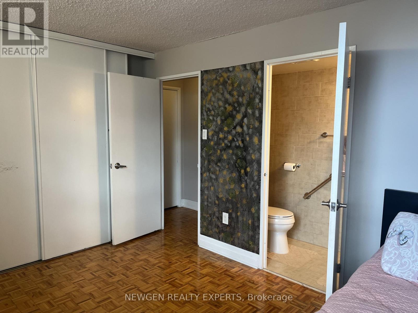 #1212 - 25 Sunrise Avenue, Toronto, Ontario  M4A 2S2 - Photo 18 - C12474346