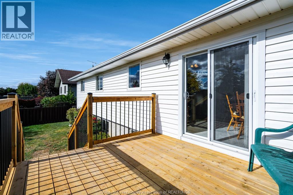 1587 Oakwood, Lakeshore, Ontario  N8L 1C8 - Photo 37 - 25027206