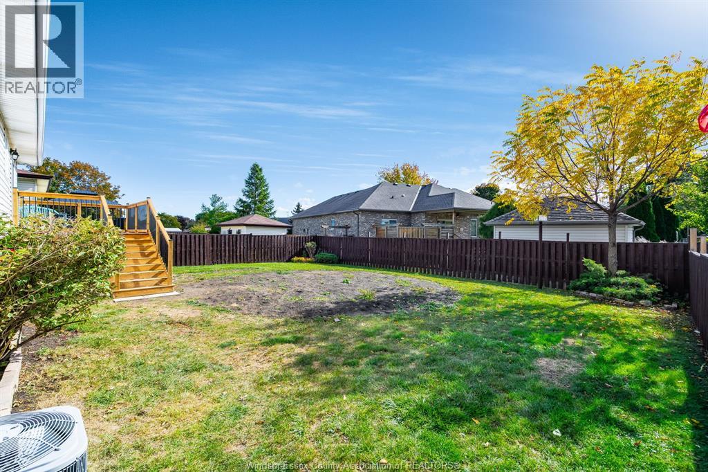 1587 Oakwood, Lakeshore, Ontario  N8L 1C8 - Photo 39 - 25027206