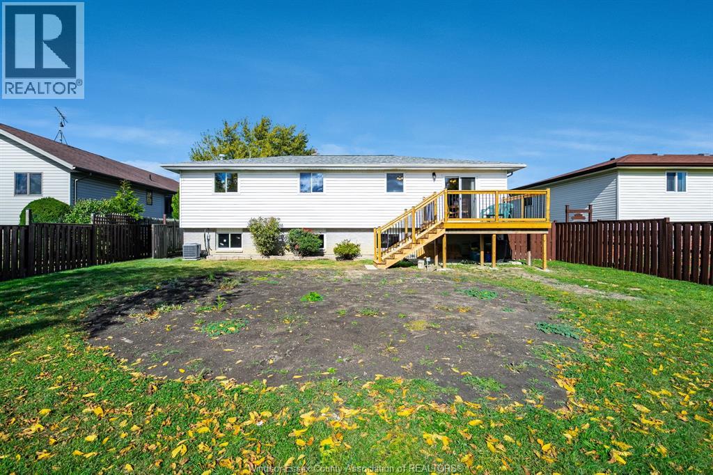 1587 Oakwood, Lakeshore, Ontario  N8L 1C8 - Photo 42 - 25027206