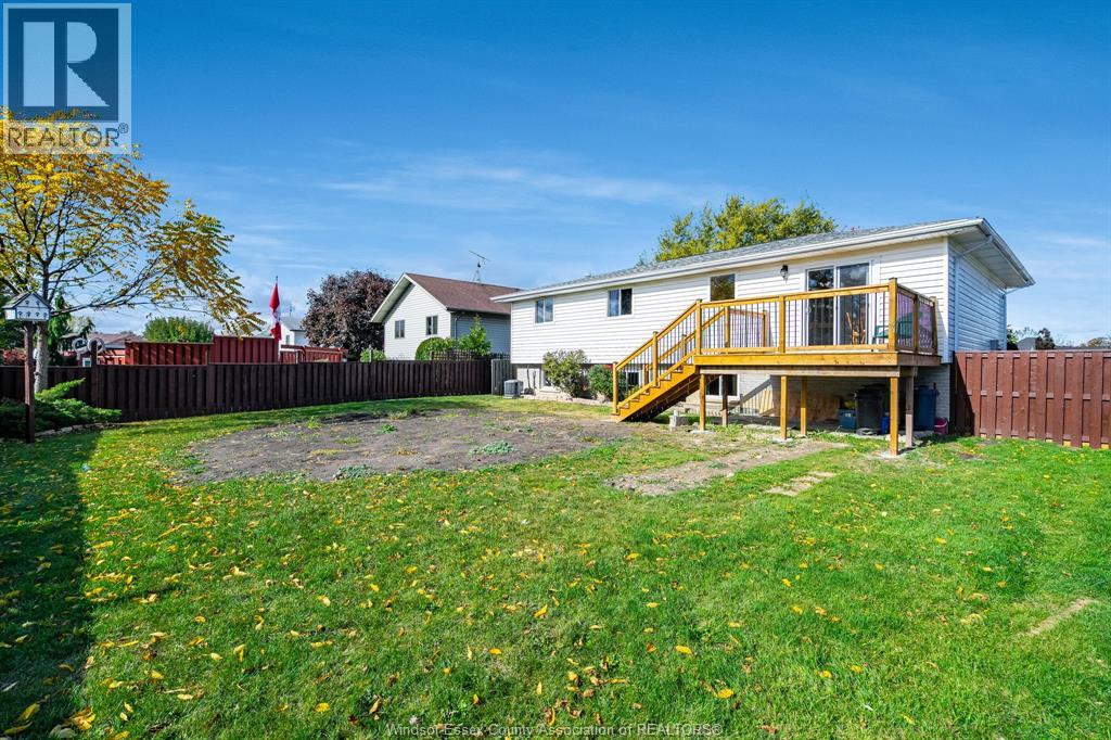 1587 Oakwood, Lakeshore, Ontario  N8L 1C8 - Photo 43 - 25027206