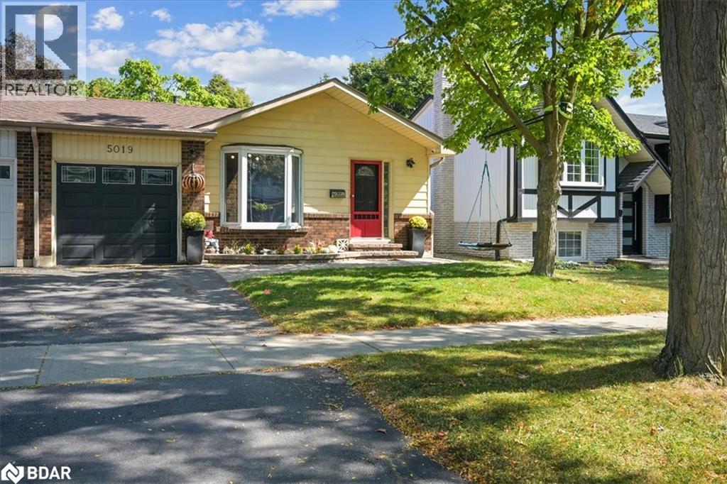 5019 BRADY Avenue, Burlington, Ontario